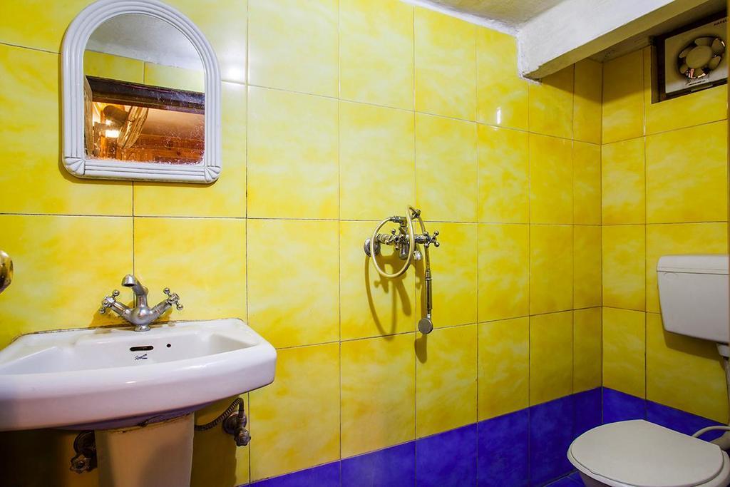 Hotel New Bharat Бхимтал Экстерьер фото