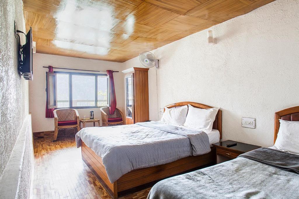 Hotel New Bharat Бхимтал Экстерьер фото